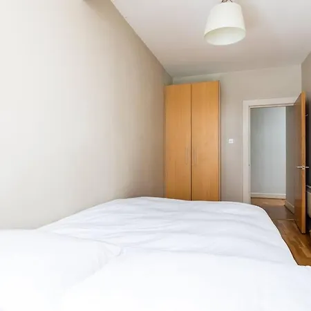 Beautiful 2 Bed With Roof Terrace Daire *